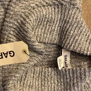 Garage Long sleeve crop